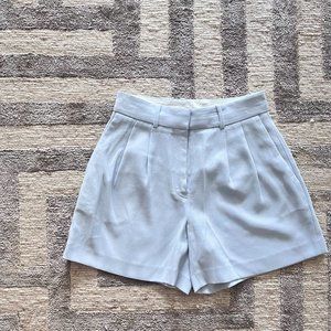 Aritzia - Babaton Pleated 3" Short